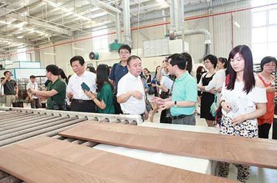清潔空氣全線水性漆，百項技改曲美家具先行——涂料制造邁向綠色新紀元